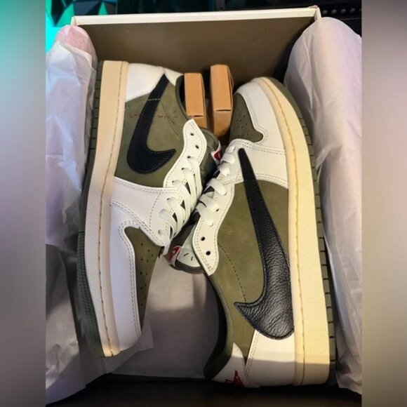 Jordan 1 retro low